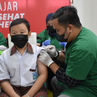 Vaksinasi Massal Covid-19 Usia 6-11 Tahun